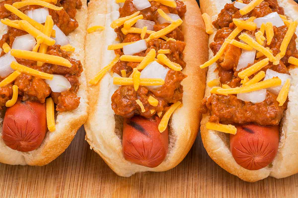 Bearizona Grill - Chili Dogs