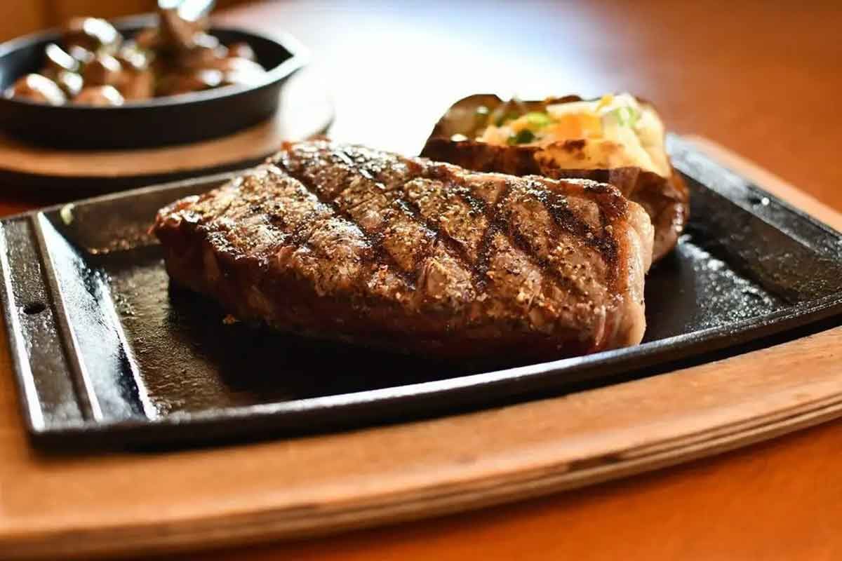 Take Dad to a Steakhouse on Father's Day
